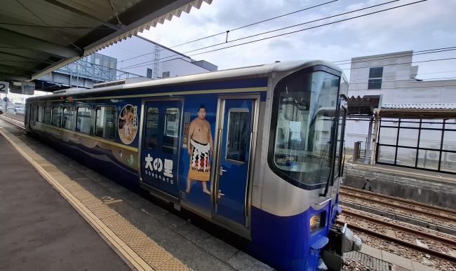ラッピング車両全景